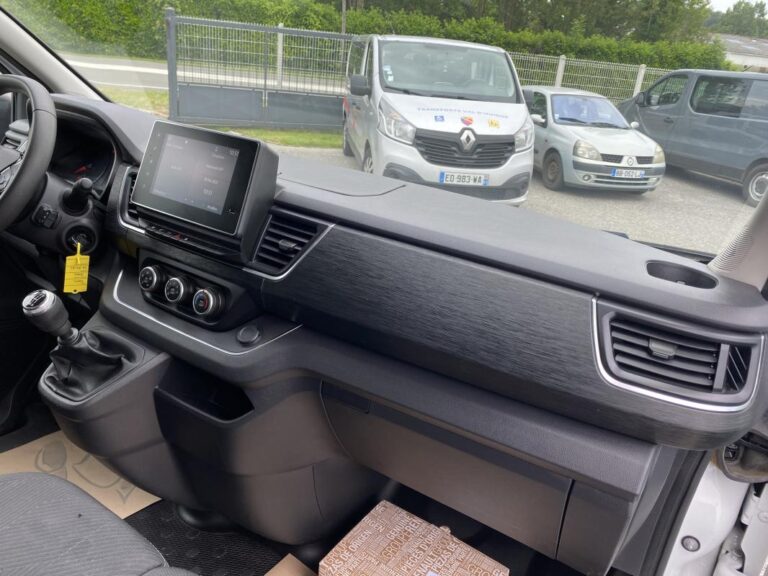 Renault Trafic III BLUE DCI 130 GRAND CONFORT - Image 17 (July 7, 2026)