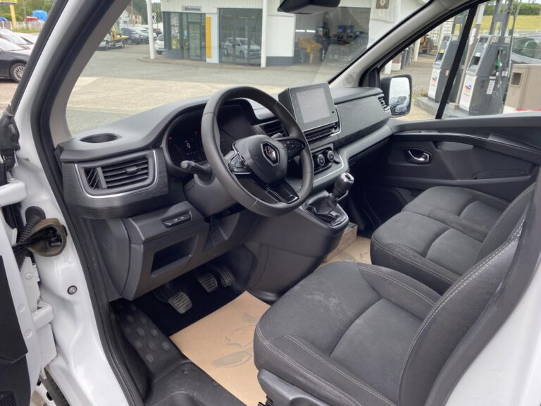 Renault Trafic III BLUE DCI 130 GRAND CONFORT - Image 20 (July 7, 2026)