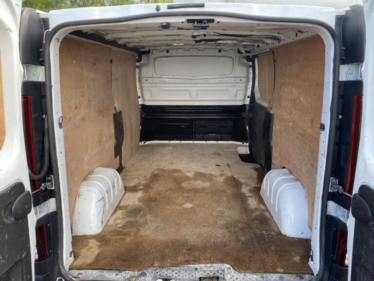 Renault Trafic III 2.0 DCI 120 GRAND CONFORT - Image 11 (July 7, 2026)