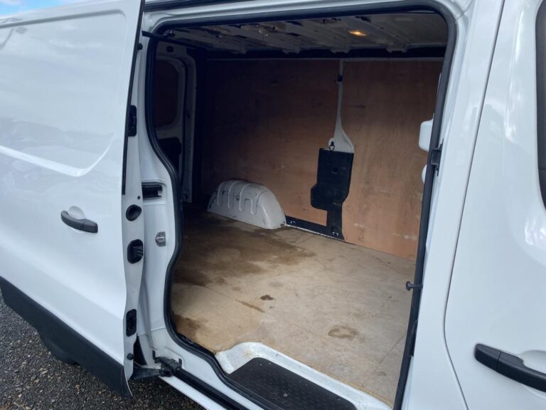Renault Trafic III 2.0 DCI 120 GRAND CONFORT - Image 14 (July 7, 2026)