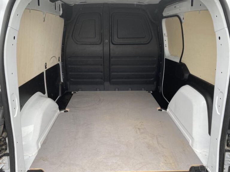 Renault Kangoo 3 VAN EXTRA BLUE DCI 95 - Image 12 (July 7, 2026)