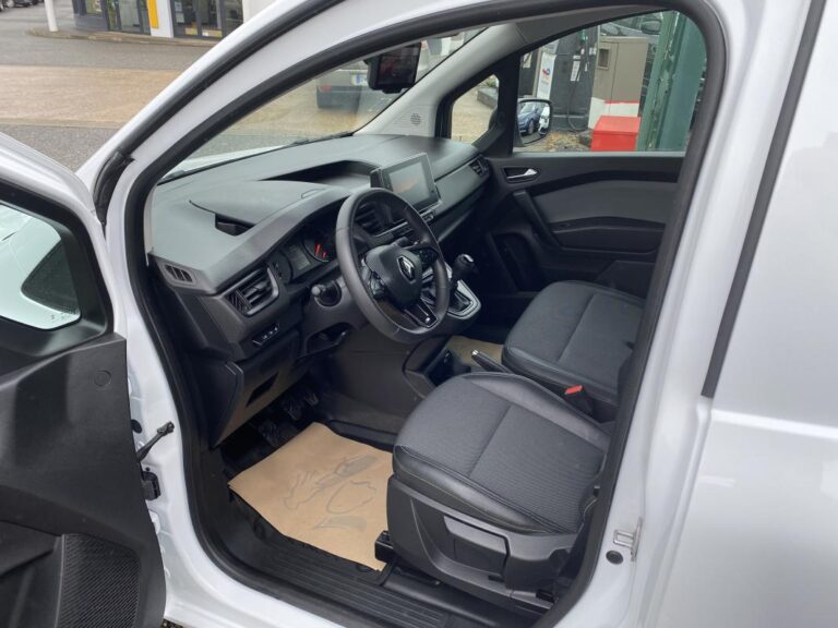 Renault Kangoo 3 VAN EXTRA BLUE DCI 95 - Image 20 (July 7, 2026)