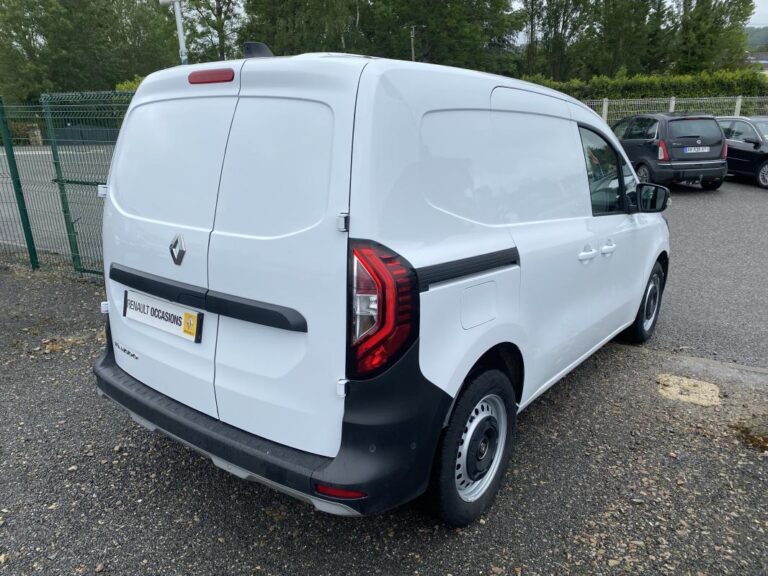 Renault Kangoo 3 VAN EXTRA BLUE DCI 95 - Image 03 (July 7, 2026)