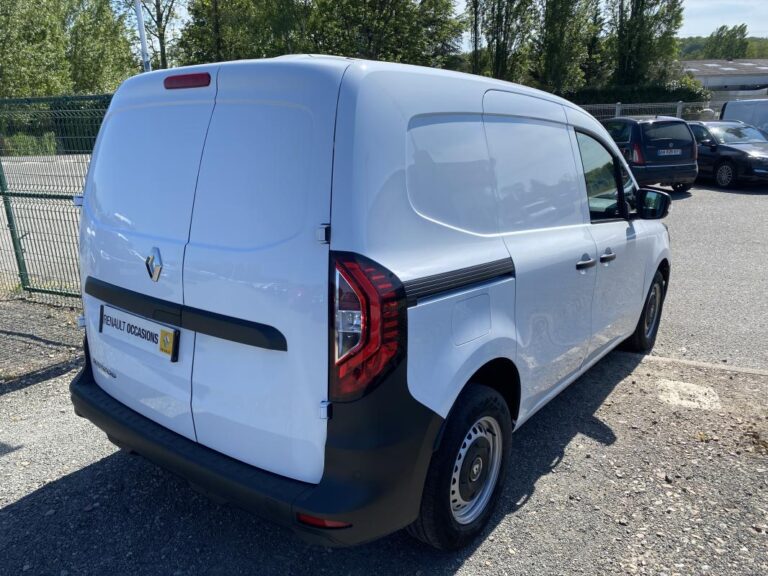 Renault Kangoo 3 VAN BLUE DCI 115 EDC GRAND CONFORT - Image 03 (July 7, 2026)