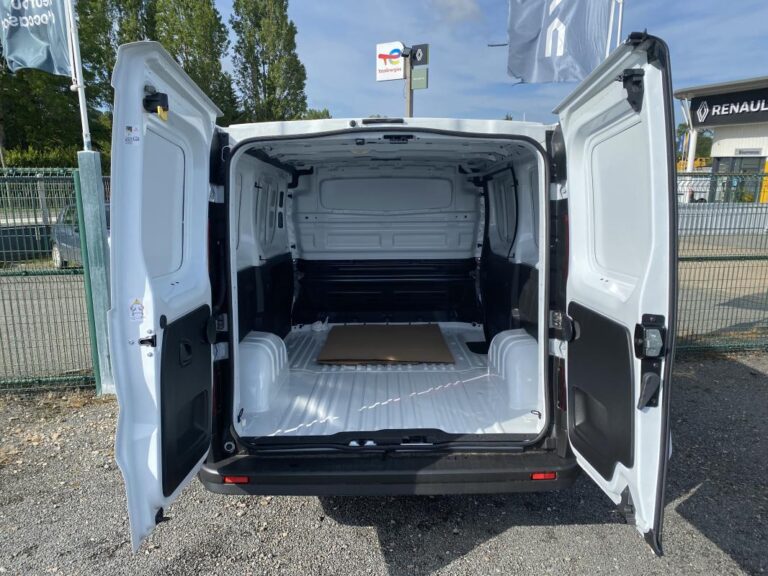Renault Trafic III 3T BLUE DCI 150 CONFORT - Image 11 (July 7, 2026)