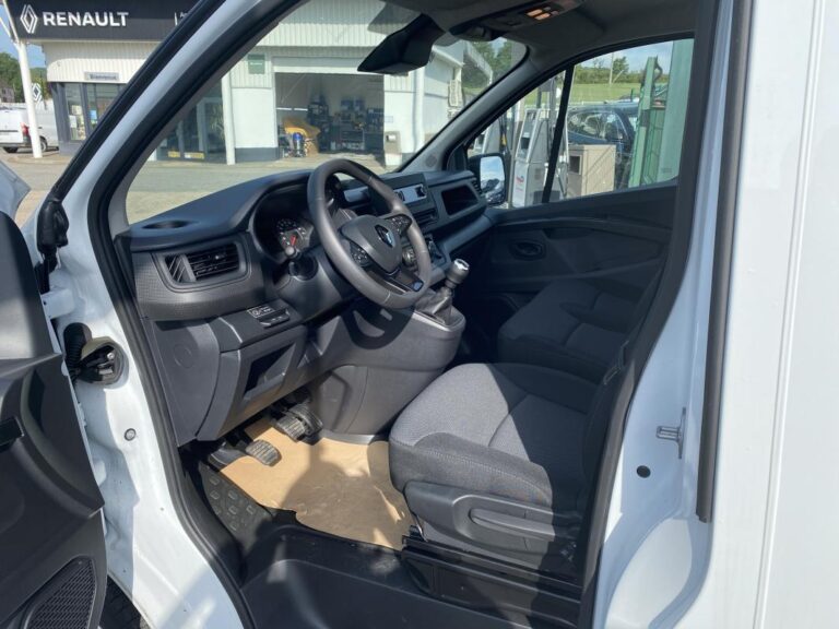 Renault Trafic III 3T BLUE DCI 150 CONFORT - Image 16 (July 7, 2026)
