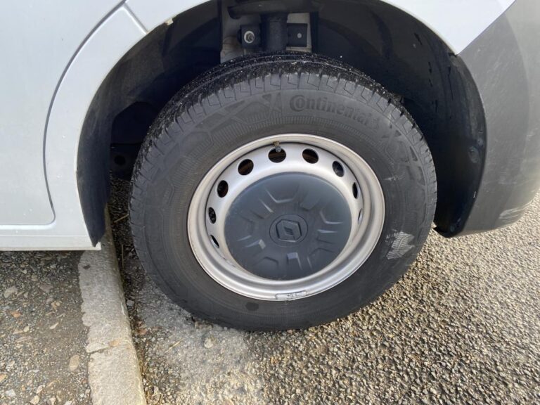 Renault Master III BLUE DCI 135 CONFORT - Image 09 (July 7, 2026)