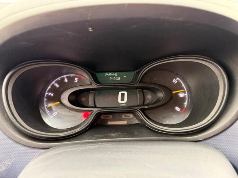 Opel Vivaro 1.6 CDTi 145 CV. 16V TVA RECUPERABLE - Image 15 (July 7, 2026)