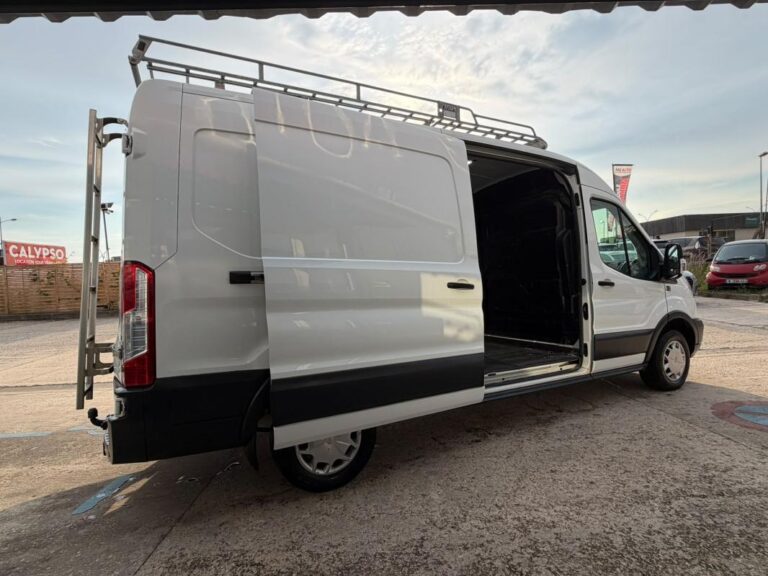 Ford Transit IV 2.0 ECOBLUE 130 CV. 350 FWD TREND BUSINESS HDT - Image 03 (July 7, 2026)