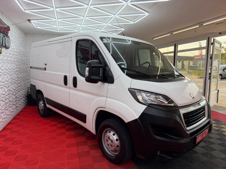 Peugeot Boxer III 330 2.0 BlueHDi 16V 163 CV. S&S Fourgon court - Image 02 (July 7, 2026)