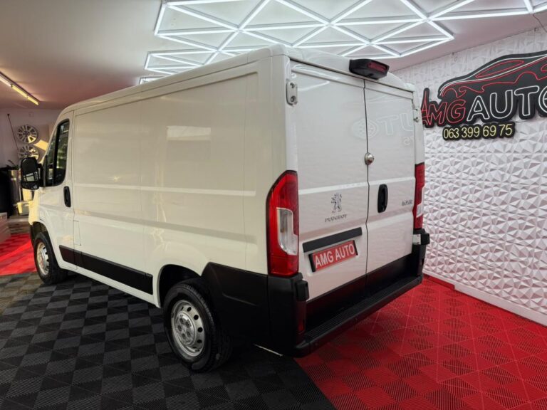 Peugeot Boxer III 330 2.0 BlueHDi 16V 163 CV. S&S Fourgon court - Image 03 (July 7, 2026)