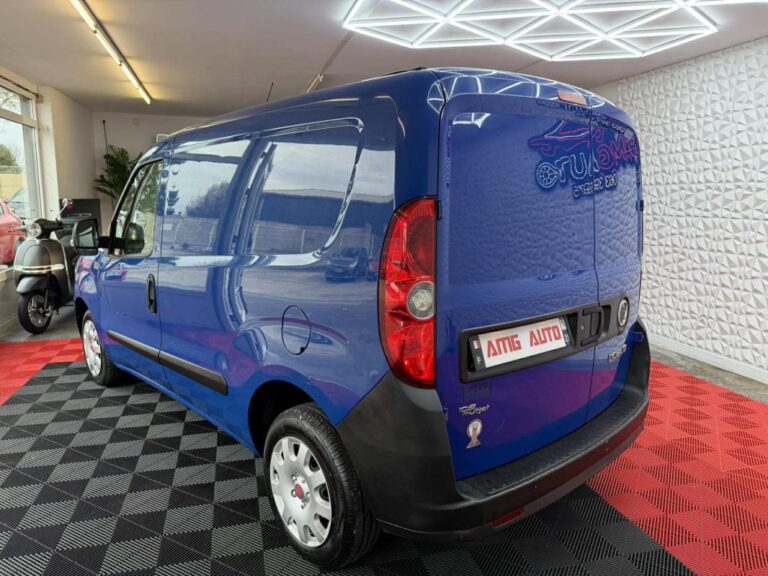 Fiat Doblo Cargo Fourgon 1.6 MJTD 16V 105 CV - Image 04 (July 7, 2026)