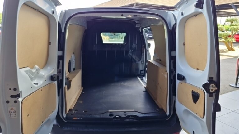 Renault Express Van BLUE DCI 95 – 22 CONFORT - Image 10 (July 7, 2026)