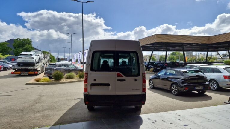 Renault Master FOURGON trac f3500 blue dci 165 grand confort - Image 07 (July 7, 2026)