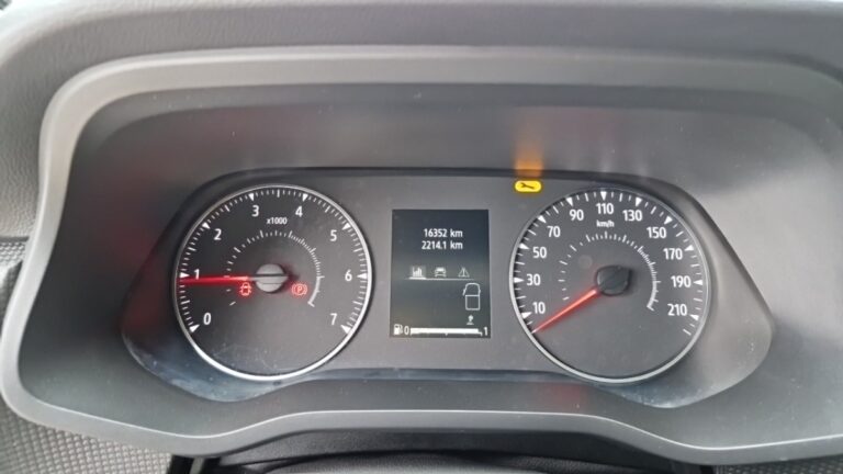Renault Trafic FOURGON 3000 kg blue dci 130 confort - Image 15 (July 7, 2026)