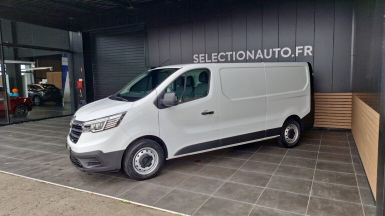 Renault Trafic FOURGON 3000 kg blue dci 130 confort - Image 02 (July 7, 2026)