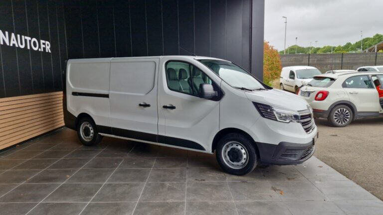 Renault Trafic FOURGON 3000 kg blue dci 130 confort - Image 04 (July 7, 2026)