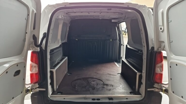 Citroën Berlingo Van XL 950KG BLUEHDI 100 SS BVM6 - Image 10 (July 7, 2026)