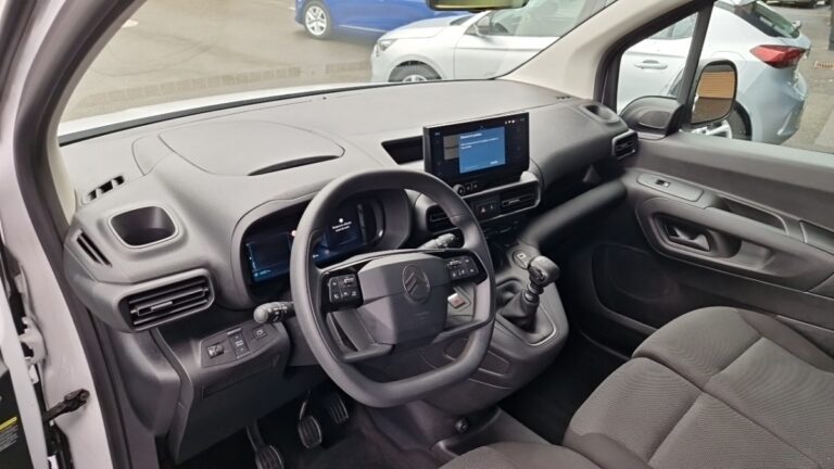 Citroën Berlingo Van XL 950KG BLUEHDI 100 SS BVM6 - Image 13 (July 7, 2026)