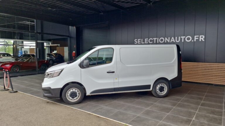 Renault Trafic FOURGON FG 3T advance Blue dCi 130 – 24 4 portes (avril 2024) (co2 179) - Image 02 (July 7, 2026)