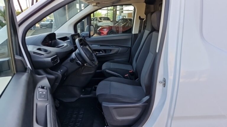 Peugeot Partner FOURGON M 950 KG BLUEHDI 100 SS BVM6 - Image 13 (July 7, 2026)