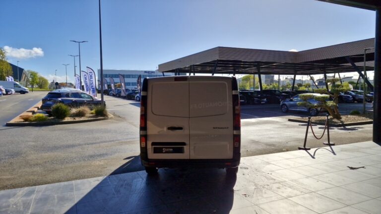 Renault Trafic FOURGON 3000 kg blue dci 130 confort - Image 07 (July 7, 2026)