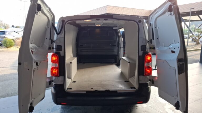 Fiat Scudo Taille XL BlueHDI 180 S&S EAT8 - Image 10 (July 7, 2026)