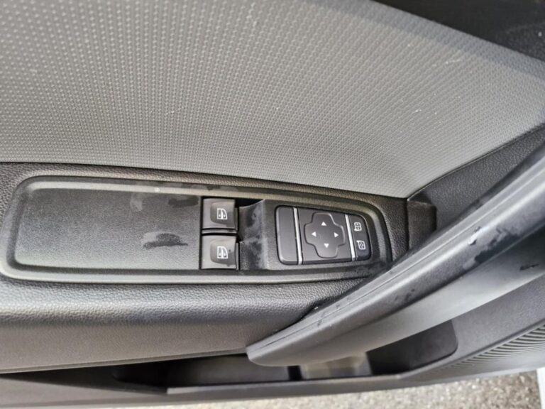 Renault Kangoo Van BLUE DCI 115 EXTRA - Image 13 (July 7, 2026)