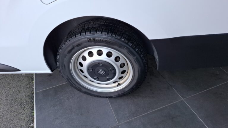 Fiat Scudo Taille XL BlueHDI 180 S&S EAT8 - Image 09 (July 7, 2026)