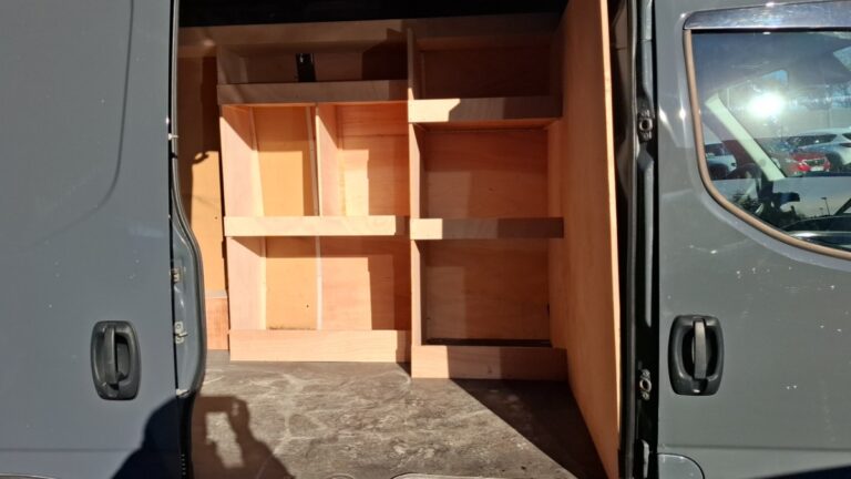 Iveco Daily 35S14 h2 2.3 Mjt 136 cv Boite Auto - Image 10 (July 7, 2026)
