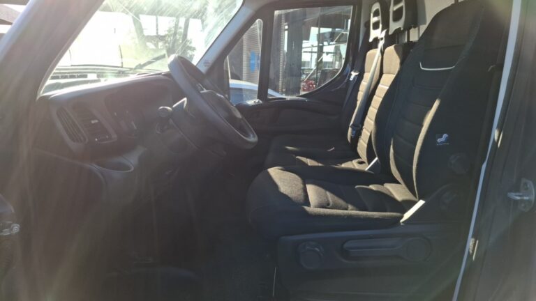 Iveco Daily 35S14 h2 2.3 Mjt 136 cv Boite Auto - Image 12 (July 7, 2026)