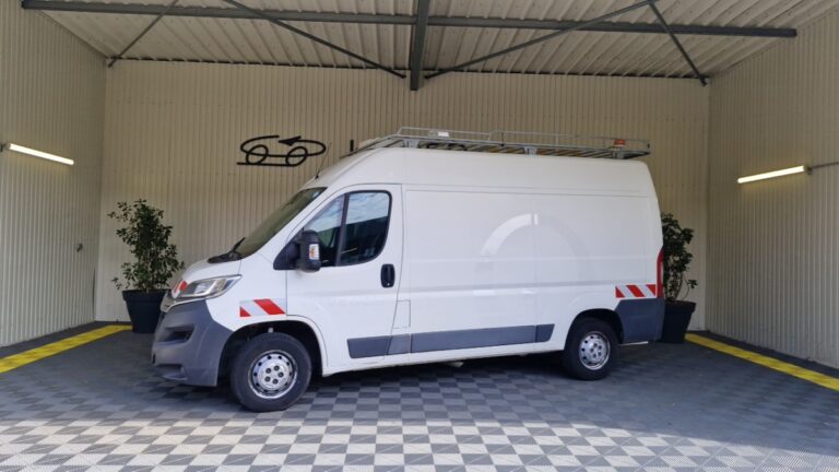 Citroën Jumper FOURGON TOLE 35 BLUEHDI 130 SS BVM6 CLUB - Image 01 (July 7, 2026)