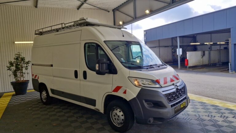 Citroën Jumper FOURGON TOLE 35 BLUEHDI 130 SS BVM6 CLUB - Image 03 (July 7, 2026)