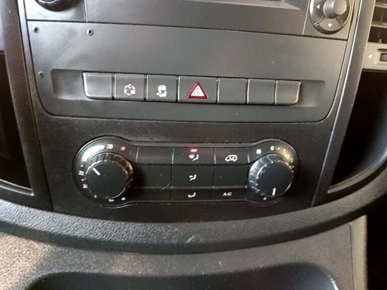 Mercedes Vito MIXTO 114 CDI LONG PRO BVA - Image 08 (July 7, 2026)