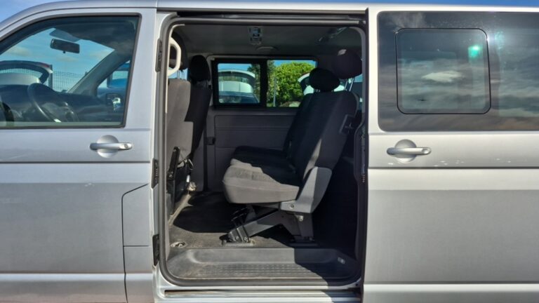 Volkswagen Caravelle 6.1 2.0 TDI 150 BMT LONGUE DSG7 CONFORTLINE - Image 12 (July 7, 2026)