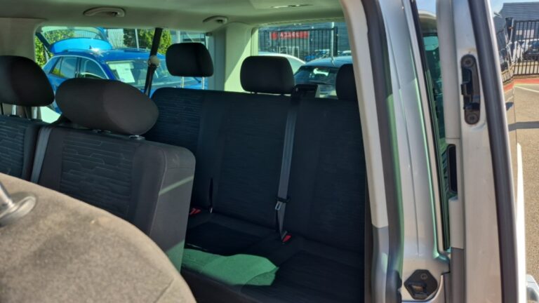 Volkswagen Caravelle 6.1 2.0 TDI 150 BMT LONGUE DSG7 CONFORTLINE - Image 13 (July 7, 2026)