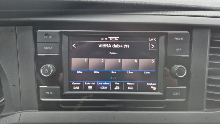 Volkswagen Transporter 2.0 TDI 150 BVM6 BUSINESS PRIX TTC AVEC TVA RECUPERABLE - Image 10 (July 7, 2026)