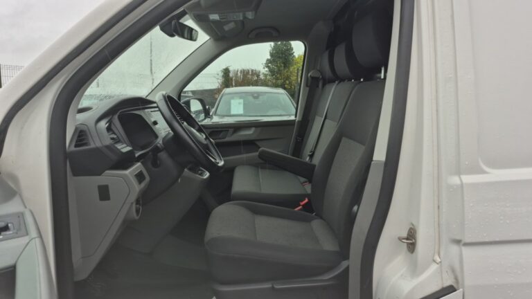 Volkswagen Transporter 2.0 TDI 150 BVM6 BUSINESS PRIX TTC AVEC TVA RECUPERABLE - Image 09 (July 7, 2026)