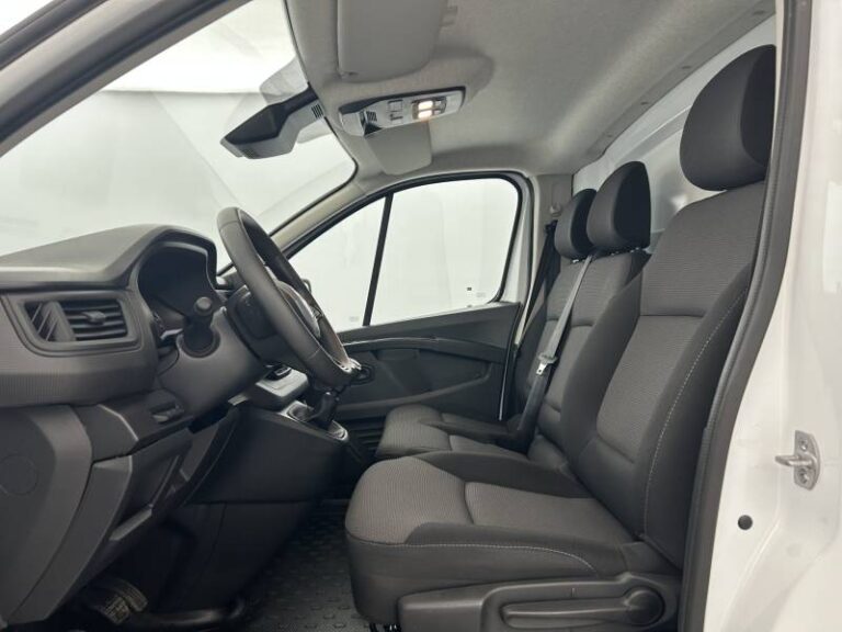 Renault Trafic FG BLUE DCI 130 3T GSR2 ADVANCE - Image 09 (July 7, 2026)