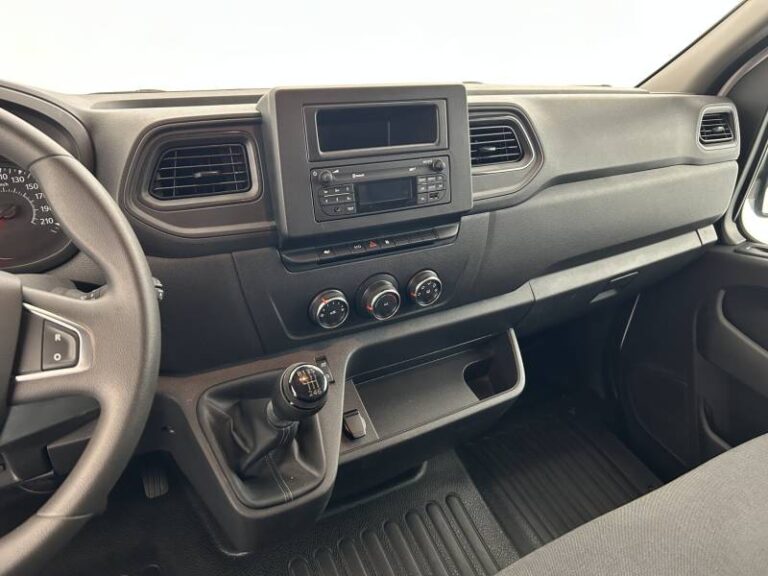 Renault Master FOURGON FGN TRAC F3500 BLUE DCI 135 CONFORT - Image 12 (July 7, 2026)