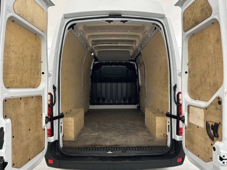 Renault Master FOURGON FGN TRAC F3500 BLUE DCI 135 CONFORT - Image 18 (July 7, 2026)