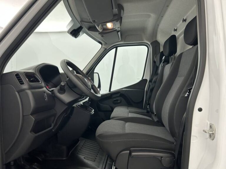 Renault Master FOURGON FGN TRAC F3500 BLUE DCI 135 CONFORT - Image 09 (July 7, 2026)