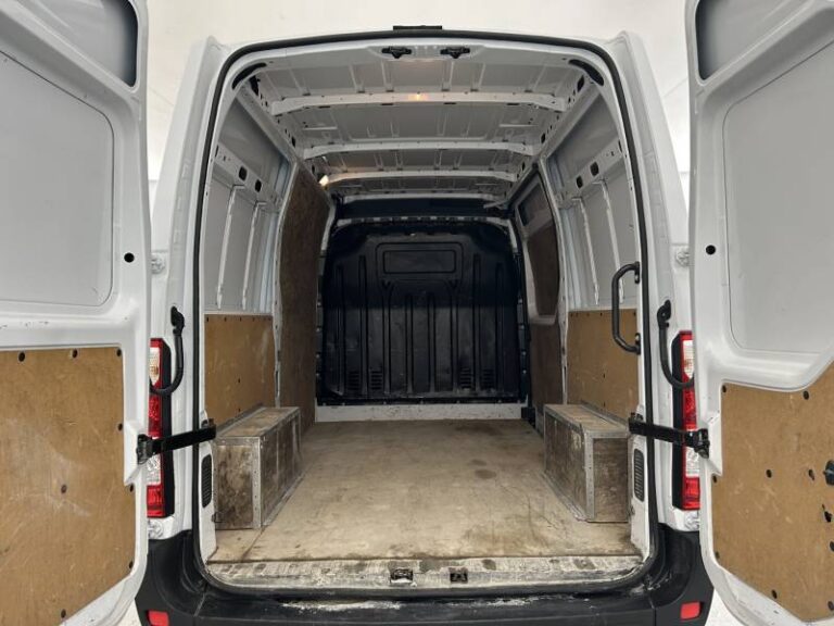 Renault Master FOURGON FGN TRAC F3300 BLUE DCI 180 GRAND CONFORT - Image 18 (July 7, 2026)