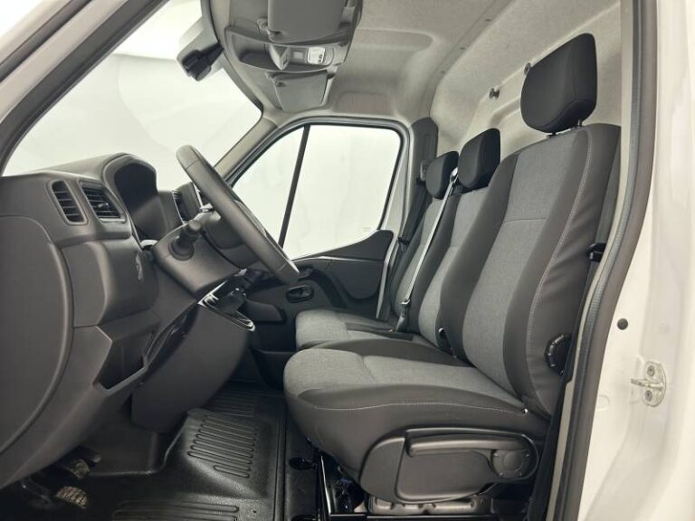 Renault Master FOURGON FGN TRAC F3500 BLUE DCI 135 CONFORT - Image 09 (July 7, 2026)