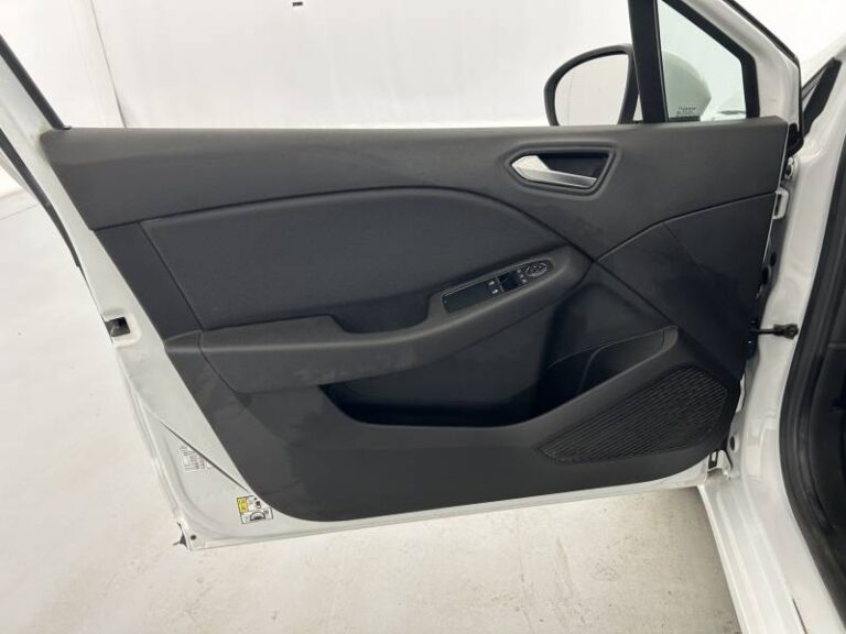 Renault Clio SOCIETE BLUE DCI 85 BUSINESS REVERSIBLE - Image 11 (July 7, 2026)