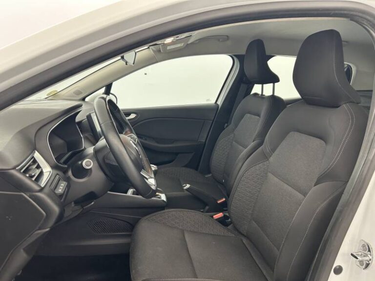 Renault Clio SOCIETE BLUE DCI 85 BUSINESS REVERSIBLE - Image 09 (July 7, 2026)