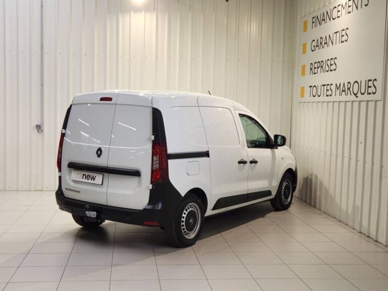 Renault Express (30) VAN BLUE DCI 75 – 22 ESSENTIEL - Image 03 (July 7, 2026)