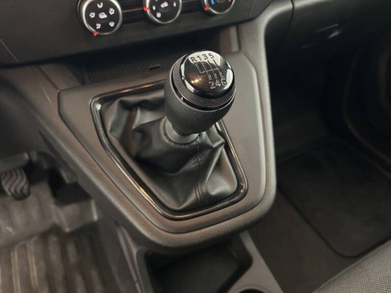 Renault Kangoo Van BLUE DCI 95 GRAND CONFORT- 22 - Image 13 (July 7, 2026)
