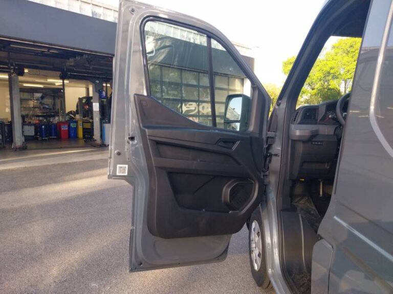 Renault Master FOURGON FG BLUE DCI 170 3T5 TR AUTO EXTRA - Image 11 (July 7, 2026)