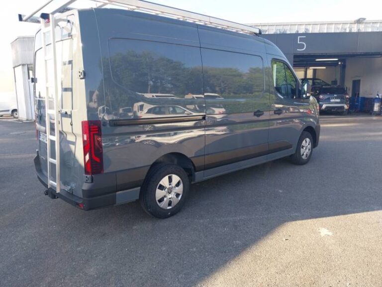 Renault Master FOURGON FG BLUE DCI 170 3T5 TR AUTO EXTRA - Image 05 (July 7, 2026)